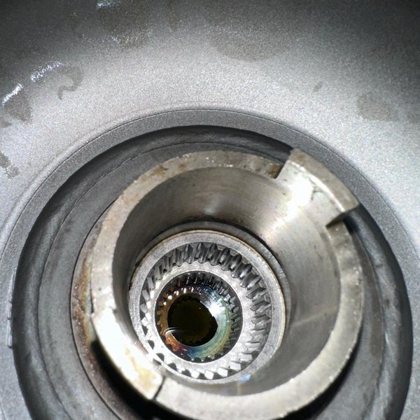 CONVERSOR TORQUE BOCAL 47 X 56 JCB 3C / 3CX 04/600786 - USAPARTS